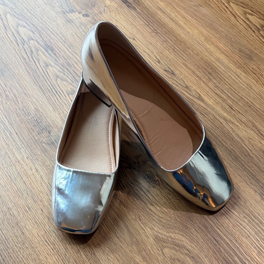 Chic Metallic Women's Loafers